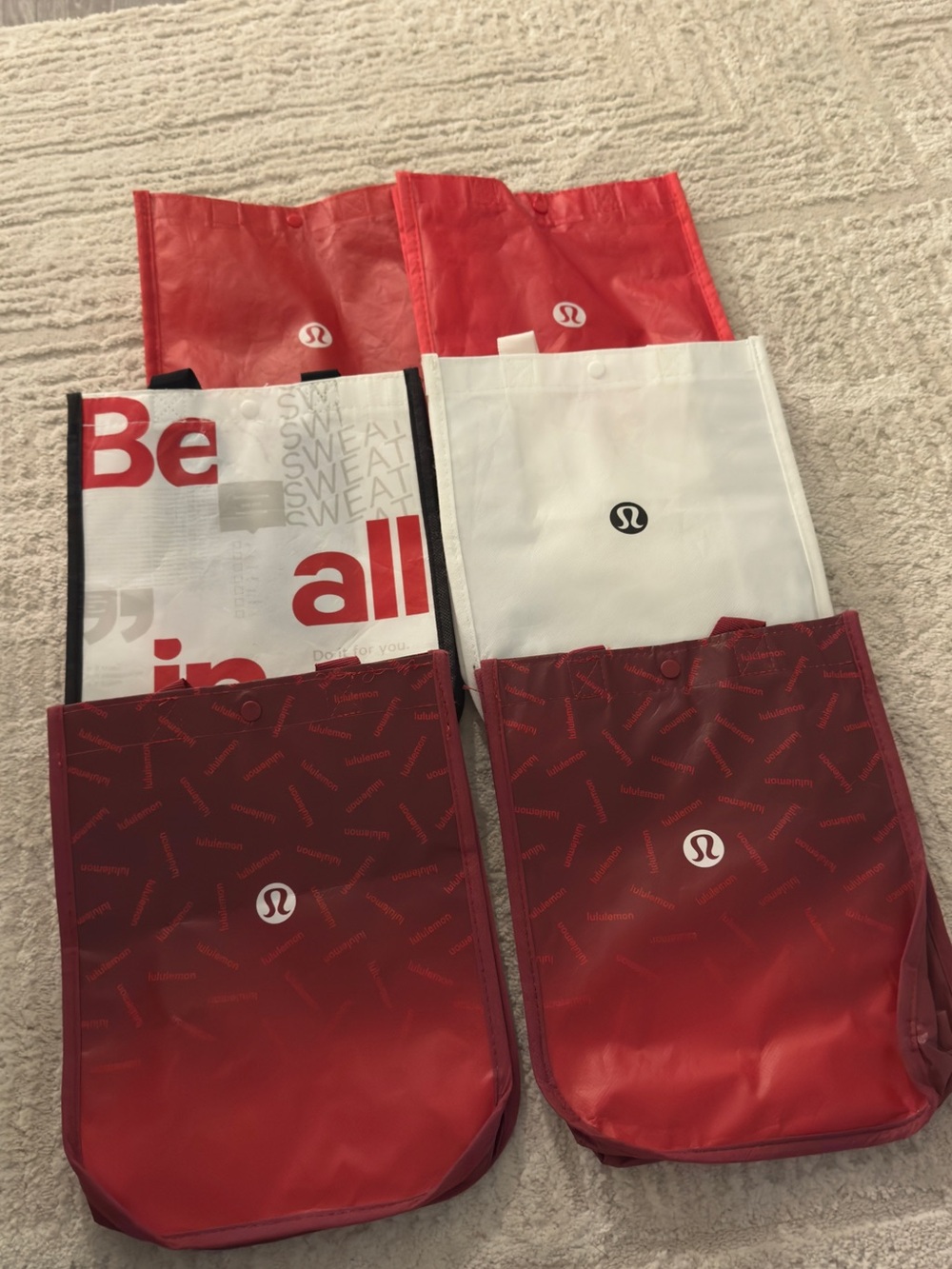 lululemon set of 6 small shopping tote bags